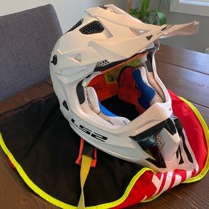 Men’s LS2 subverter motorcross dirt bike helmet